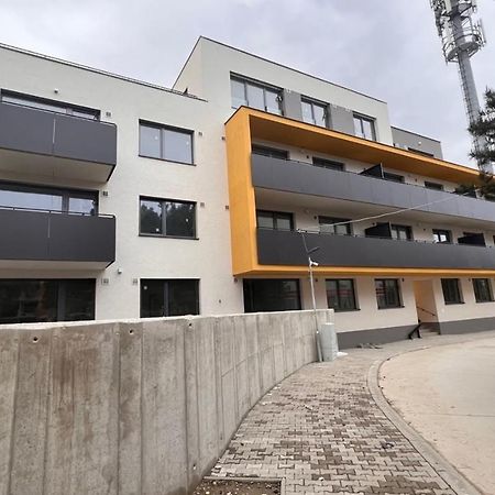 Air-Conditioned 2 Room Apartment, With Terrace, Rovinka 203 Εξωτερικό φωτογραφία