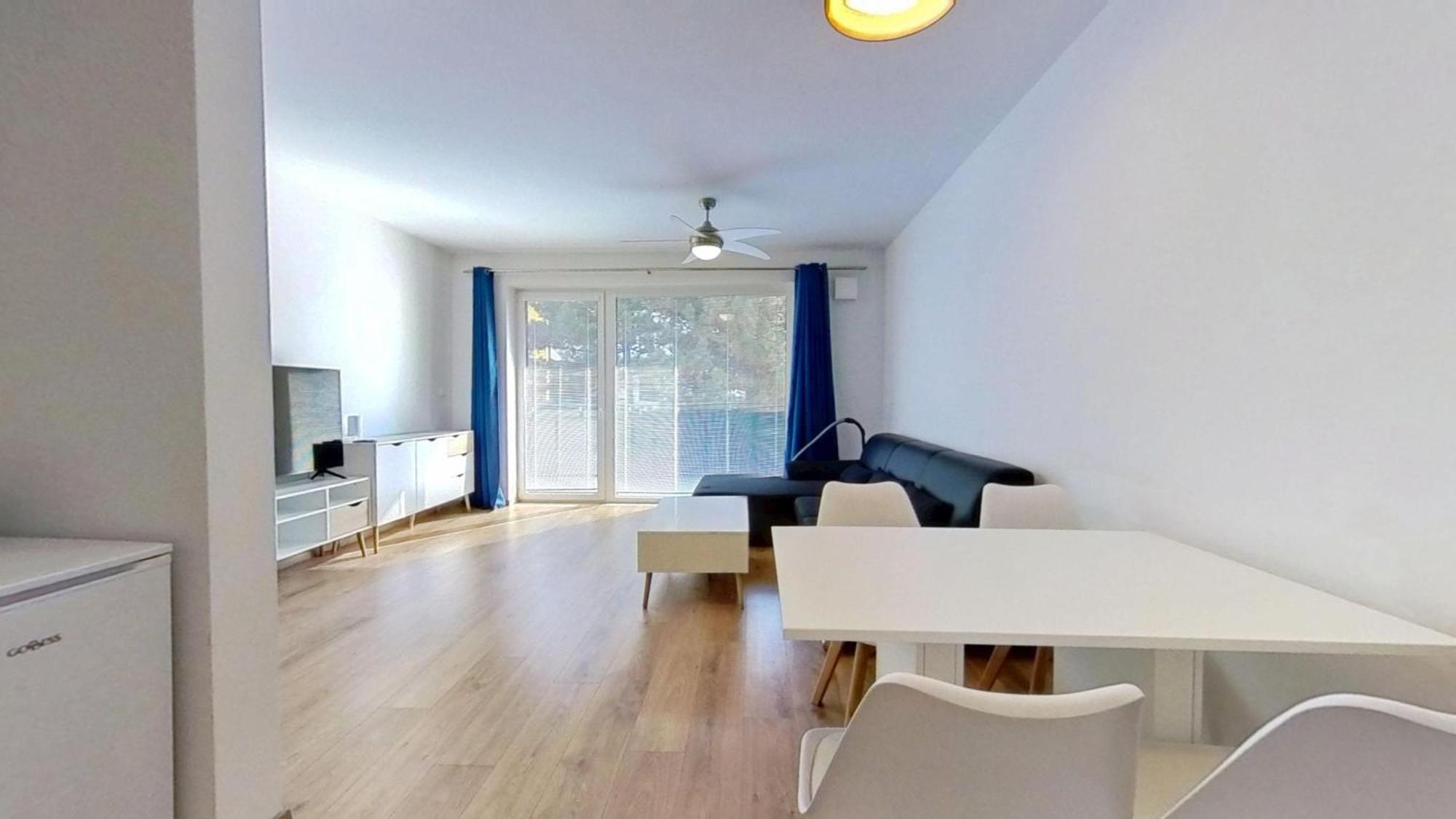 Air-Conditioned 2 Room Apartment, With Terrace, Rovinka 203 Εξωτερικό φωτογραφία